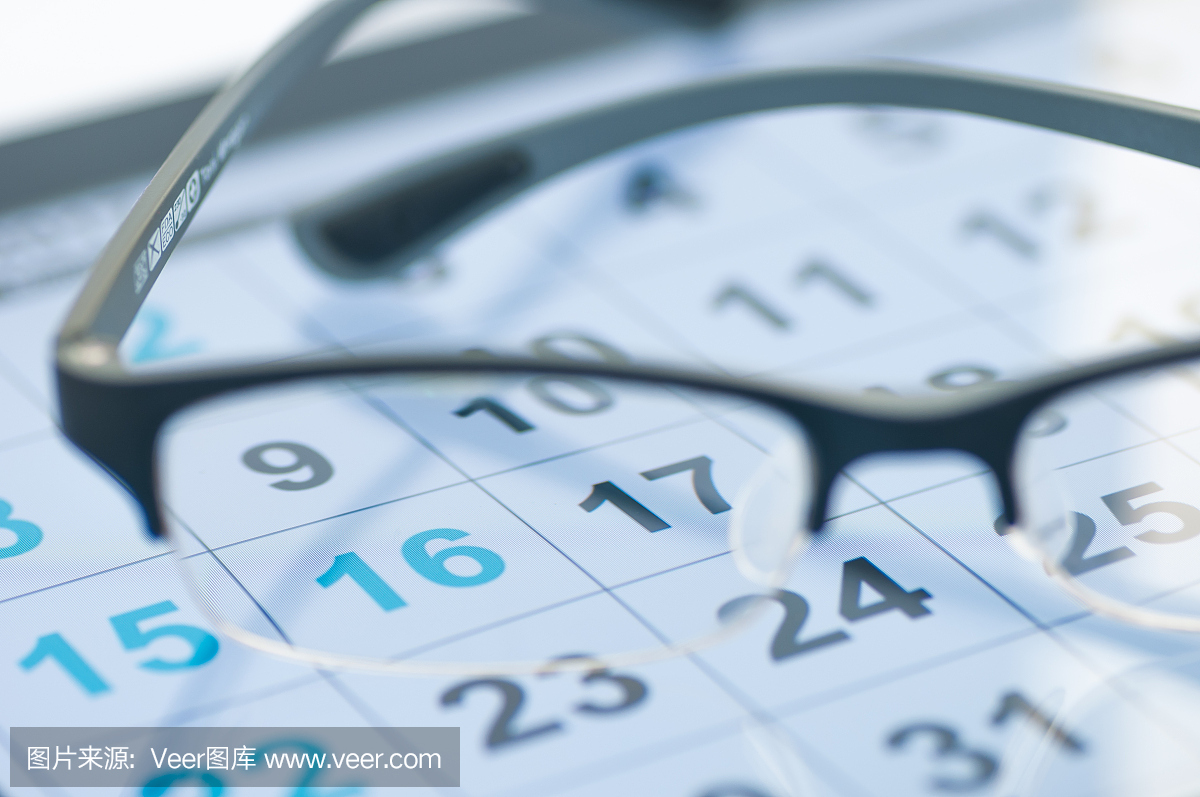 日歷配眼鏡,新年上班時(shí)間