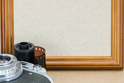 復古照相機、 老照片、 信件和筆配書