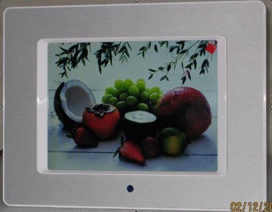 [廠家直銷]8英寸數碼相框,人體感應廣告機相框_數碼相框_世界工廠網