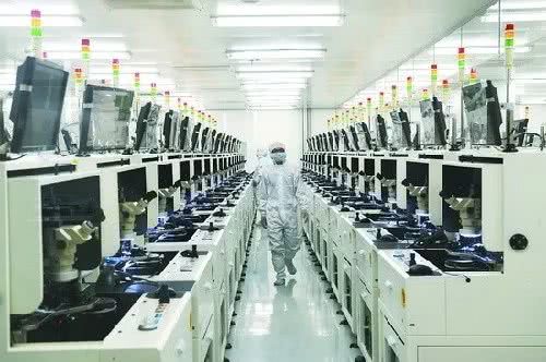 廈門首富 靠倒賣鋼鐵起家,今成光電大亨,身家330億